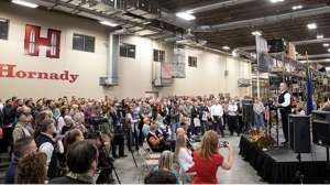 HORNADY crowd inside at ceremony 190104 134105