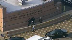 Police at Sandy Hook2 190104 123346