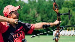 Brady Ellison breaks world record
