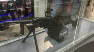 FN M249 S in case with belt e1453408082342 190104 101508