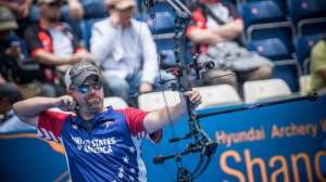 Gellenthien releasing arrow