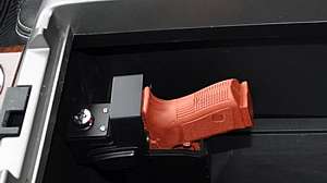 HGH center console 190104 122753