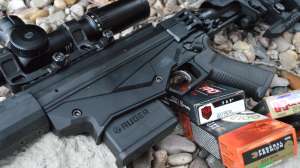 Just like the big brother the 223 has the same size and feel 190104 102133