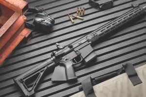 Springfield SAINT Victor 1